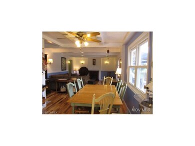 Open Dining Area...NICE!!