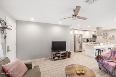 1633 N 58th Ave, Phoenix, AZ 85035 - photo 7