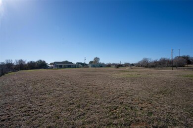 7072 Christopher Dr, Weatherford, TX 76085 - photo 5