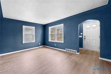 4360 Westway St, Toledo, OH 43612 - photo 2