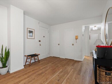 1 Washington Square unit 1D, Larchmont, NY 10538 - photo 4