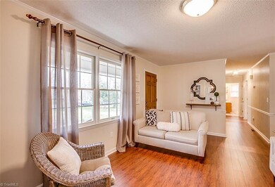 902 Rockcliff Terrace, Asheboro, NC 27205 - photo 5