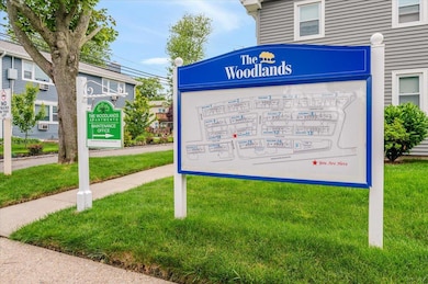 112 Cardinal Ln unit 2B, Islip, NY 11751 - photo 3