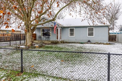 765 Ash St, Central Point, OR 97502 - photo 3