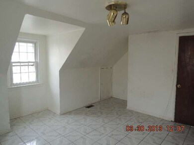 9911 Lawrence Ct, Schiller Park, IL 60176 - photo 6