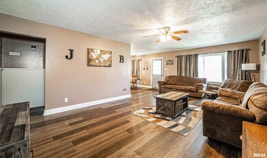 120 Campus View Dr, Lincoln, IL 62656 - photo 4