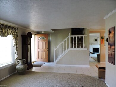 652 Lafayette Blvd, Sheffield Lake, OH 44054 - photo 6