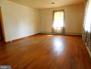 4814 Lemar Rd, Lemasters, PA 17231 - photo 4