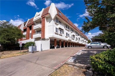 Sunchase unit 210, Austin, TX 78705 - photo 2