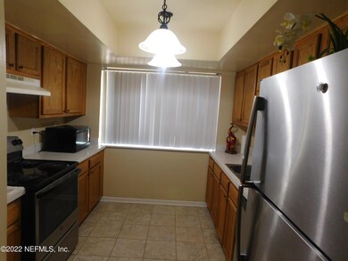 721 Oaks Manor Ct unit P2-1, Jacksonville, FL 32211 - photo 7