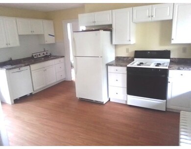 186 School St unit 1, Franklin, MA 02038 - photo 4