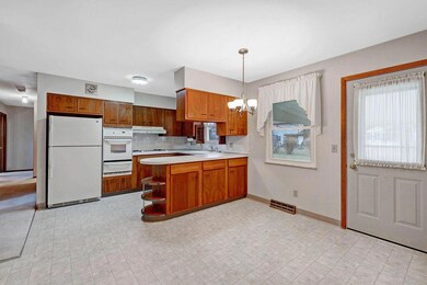 5666 Lindenwood Rd, Columbus, OH 43229 - photo 6