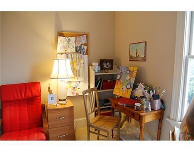 Studio/Study/Office.
