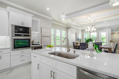 3847 Seena Manor Ct, Greater Carrollwood, FL 33618 - photo 2