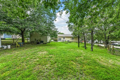424 Cedarwood St, Azle, TX 76020 - photo 5