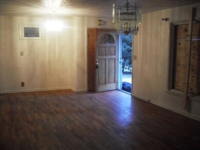 2331 Stevens Ave, Elkhart, IN 46517 - photo 3