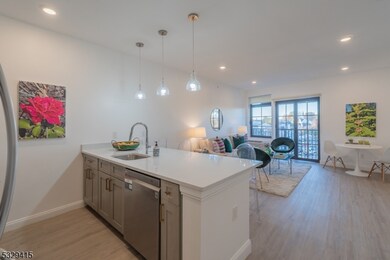 1026 Stuyvesant Ave unit 407, Union, NJ 07083 - photo 4