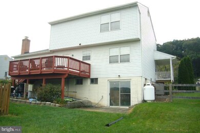 3331 Yorkshire Ct, Adamstown, MD 21710 - photo 3