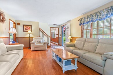 40 Mendon St, Upton, MA 01568 - photo 2