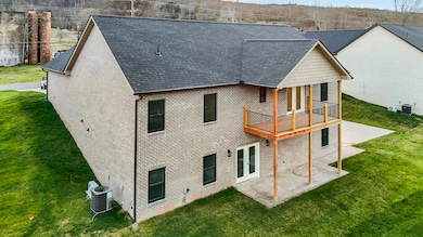 2880 Cherokee Dr, Morristown, TN 37814 - photo 3