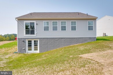 289 Wigeon Ct, Bunker Hill, WV 25413 - photo 4