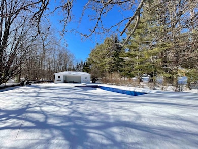 In ground saltwater swimming and pool house