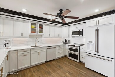 510 Ocean Ave unit 31, Long Branch, NJ 07740 - photo 5