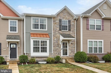 5545 Laurel Valley Ln, Enola, PA 17025 - photo 2