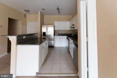 11319 Aristotle Dr unit 3-207, Fairfax, VA 22030 - photo 3