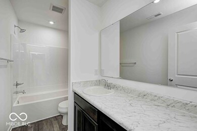 2005 Oak Leaf Way, Shelbyville, IN 46176 - photo 4