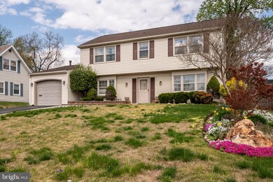 12020 Tulip Grove Dr, Bowie, MD 20715 - photo 2