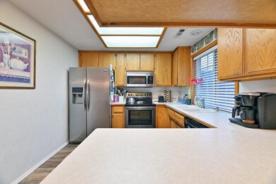 108 Daffney Ct, Central Point, OR 97502 - photo 7