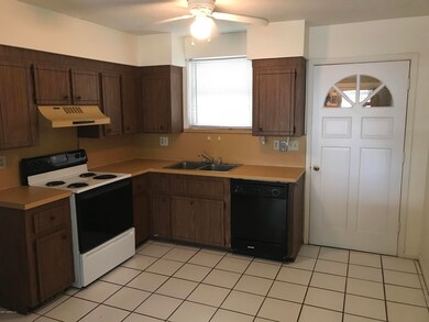 101 16th Ave S unit C, Jacksonville Beach, FL 32250 - photo 3