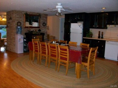 310 Birch St, Easton, PA 18040 - photo 6