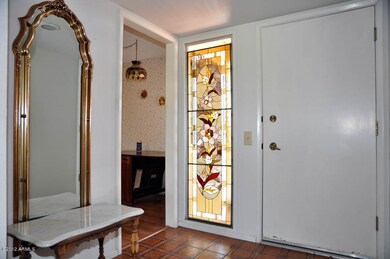 FOYER 3