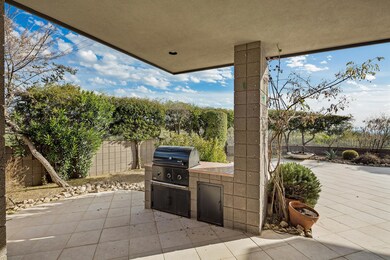 005_Covered Patio