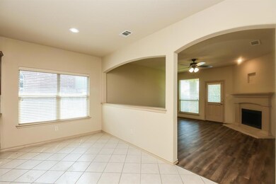 1013 Jodie Dr, Weatherford, TX 76087 - photo 4