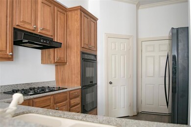 7 Stonebriar Ct, Dallas, TX 75206 - photo 2