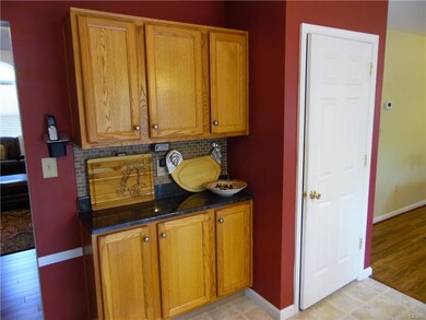 4026 Hemlock Dr, Coplay, PA 18037 - photo 7