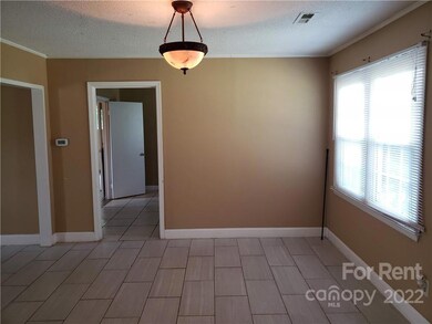 112 Evergreen Woods Rd, Statesville, NC 28625 - photo 5