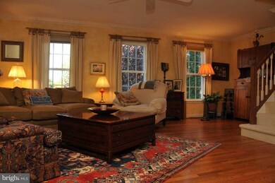 6842 Mclean Province Cir, Falls Church, VA 22043 - photo 7