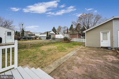 3318 Fremont St, Reading, PA 19605 - photo 5