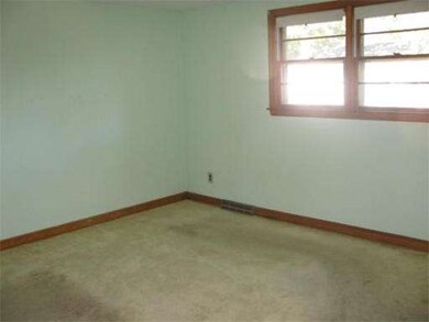 41 Pauline St, Randolph, MA 02368 - photo 7