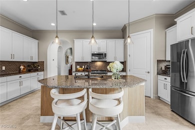 11574 Onyx Cir, Fort Myers, FL 33913 - photo 6