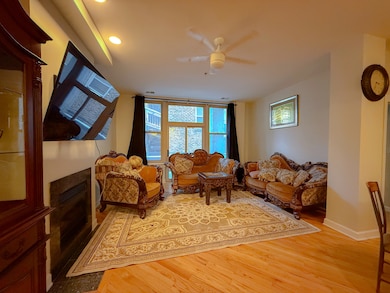 3111 W Lawrence Ave unit D202, Chicago, IL 60625 - photo 3