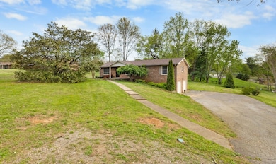2560 Memorial Drive Extension, Clarksville, TN 37043 - photo 6