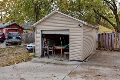 1609 21st St, Des Moines, IA 50311 - photo 4