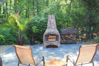 17 Kentucky Dr, Hazlet, NJ 07730 - photo 4