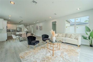 53 W 10th St, Apopka, FL 32703 - photo 6