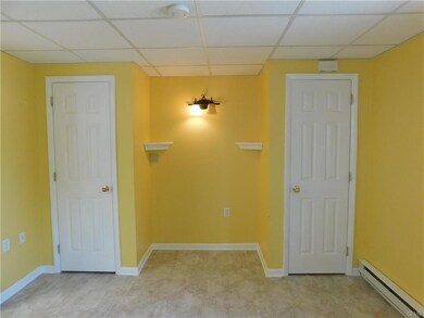 101 Delaware Rd unit 2, Riegelsville, PA 18077 - photo 6